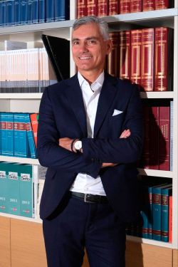 Avv. Roberto CASTELLANI Avv. Roberto CASTELLANI